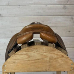 Used Beval LTD Close Contact Saddle 17/M -Equestrian Supplie Store 260 Cantle 37907.1665530689