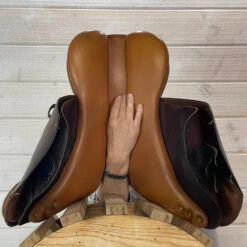 Used Beval LTD Close Contact Saddle 17/M -Equestrian Supplie Store 260 Channel Measurement 19292.1665530702
