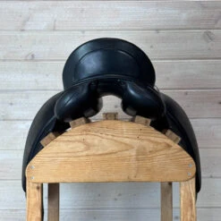 Used Schleese HK Dressage Saddle 17.5/MW -Equestrian Supplie Store 327 Cantle 27015.1684874714