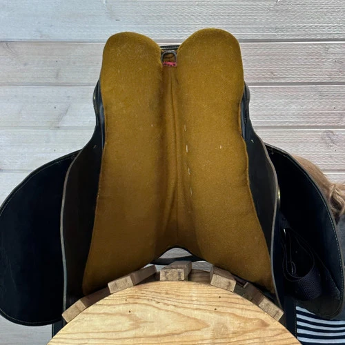 Used Porter's Stockman Drafter Australian Saddle 16/W 13 Used Porter's Stockman Drafter Australian Saddle 16/W - Image 11