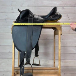 Used Porter's Stockman Drafter Australian Saddle 16/W 20 Used Porter's Stockman Drafter Australian Saddle 16/W -Equestrian Supplie Store 328 Flap Width 07211.1686182239