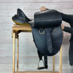 Used Porter's Stockman Drafter Australian Saddle 16/W 15 Used Porter's Stockman Drafter Australian Saddle 16/W -Equestrian Supplie Store 328 R Flap 44421.1686182215