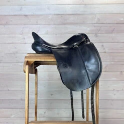 Used Albion SLK Dressage Saddle 17.5/MW -Equestrian Supplie Store 329 R Side 35475.1686181179