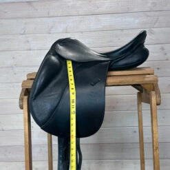Used Stubben Genesis CL Dressage Saddle 17/N 18 Used Stubben Genesis CL Dressage Saddle 17/N -Equestrian Supplie Store 332 Flap Length 96851.1687460935