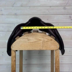 Used CWD 2GS Close Contact Saddle 18/M -Equestrian Supplie Store 333 Front Measurement 89796.1687462104