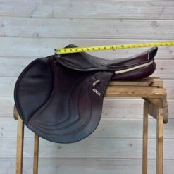 Used CWD 2GS Close Contact Saddle 18/M -Equestrian Supplie Store 333 Seat Meaurement 18575.1687462088
