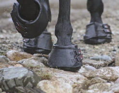 Cavallo Simple Hoof Boot -Equestrian Supplie Store cavallo boots lifestyle 74073.1585245384