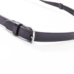 Kavalkade Rolled Rubberized Reins With Stops -Equestrian Supplie Store rolled ruberized reins stops black buckle 223 12 black kavalkade 00085.1680906208