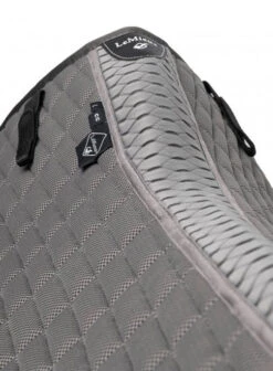 LeMieux Self-Cool Close Contact Square Pad -Equestrian Supplie Store self cooling cc polar grey detail 4854 lemieux 42126.1670554277