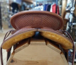 McCall McLite Wade Saddle -Equestrian Supplie Store tag mclite wade natural round basket back mccall 57847.1580334929