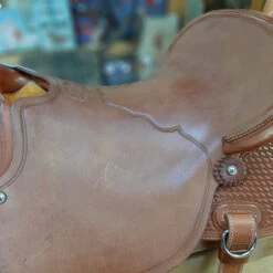 McCall McLite Wade Saddle -Equestrian Supplie Store tag mclite wade natural round basket seat mccall 98331.1580334938