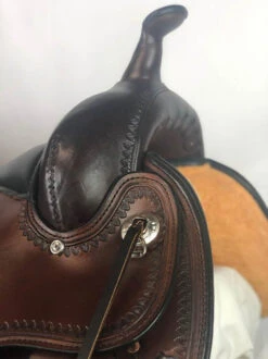 Circle Y Topeka Flex2 Trail Saddle 1651 -Equestrian Supplie Store topeka saddle front swell circle y 80614.1573161261